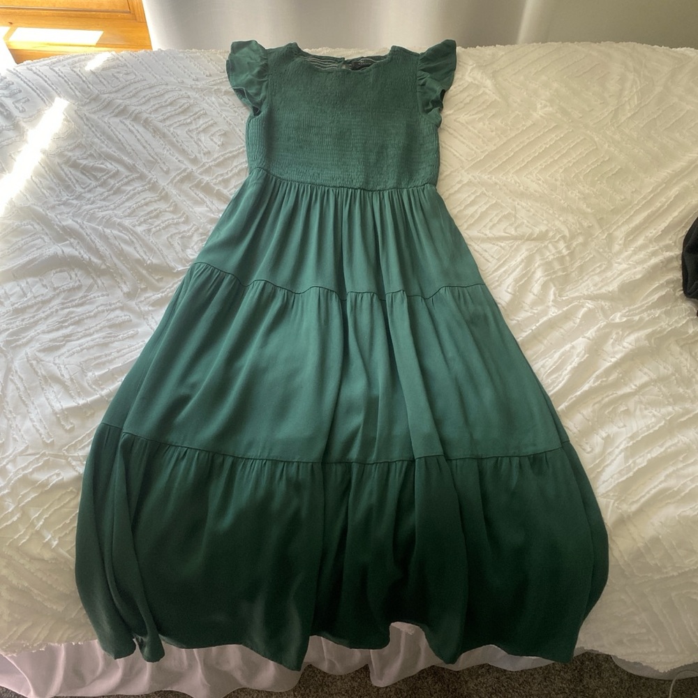 Elegant Green Tiered Maxi Dress